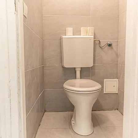 Convenient 2Br Apt. Near U6 Station Am Schoepfwerk Wien Exterior foto