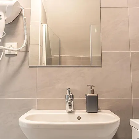 Convenient 2Br Apt. Near U6 Station Am Schoepfwerk Wien Exterior foto
